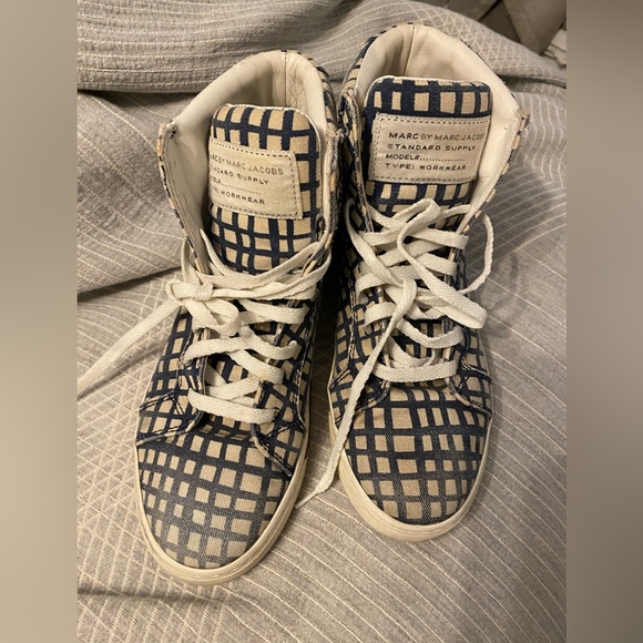 Marc by Marc Jacobs Mylo-Print Canvas High Tops size 40 us9 - Picture 1 of 9